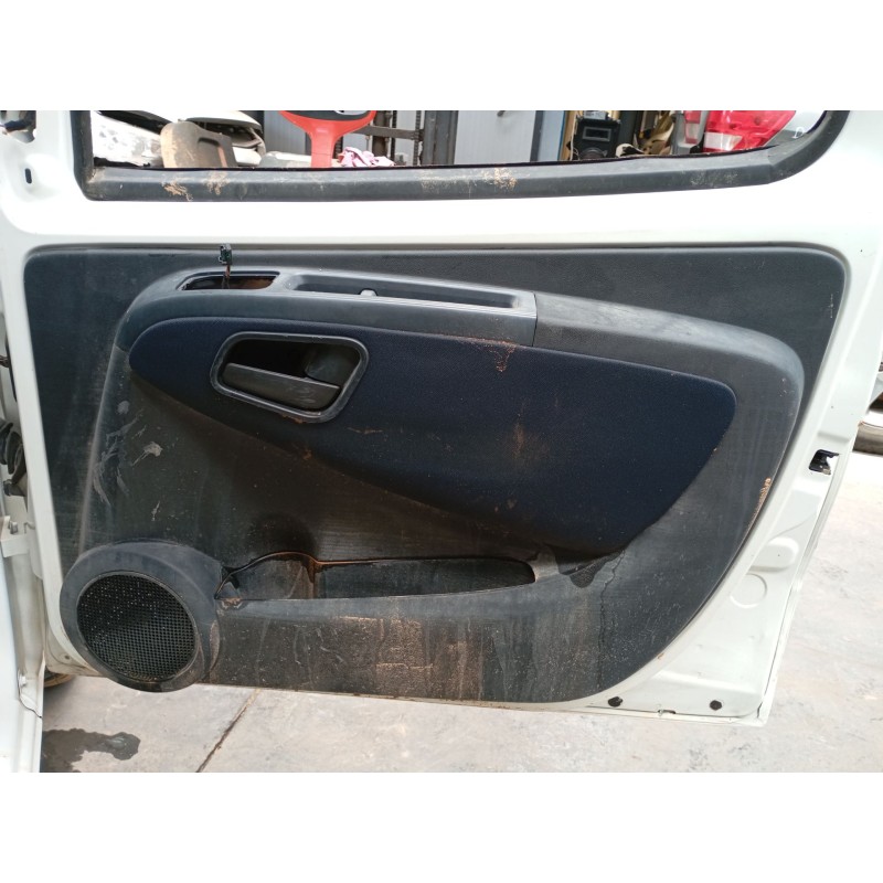 Recambio de guarnecido puerta delantera derecha para citroën nemo monospace 1.3 hdi 80 referencia OEM IAM   