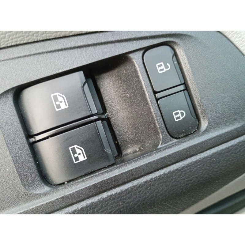 Recambio de mando elevalunas delantero izquierdo para maxus deliver 9 furgoneta 2.0 d (sv63c) referencia OEM IAM   