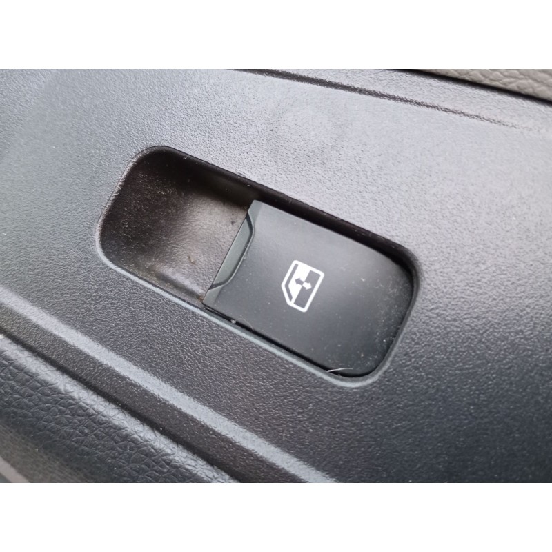 Recambio de mando elevalunas delantero derecho para maxus deliver 9 furgoneta 2.0 d (sv63c) referencia OEM IAM   