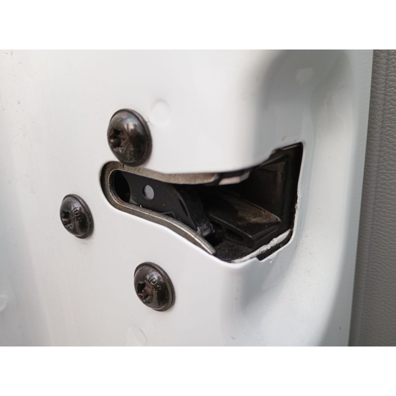 Recambio de cerradura puerta delantera izquierda para maxus deliver 9 furgoneta 2.0 d (sv63c) referencia OEM IAM   