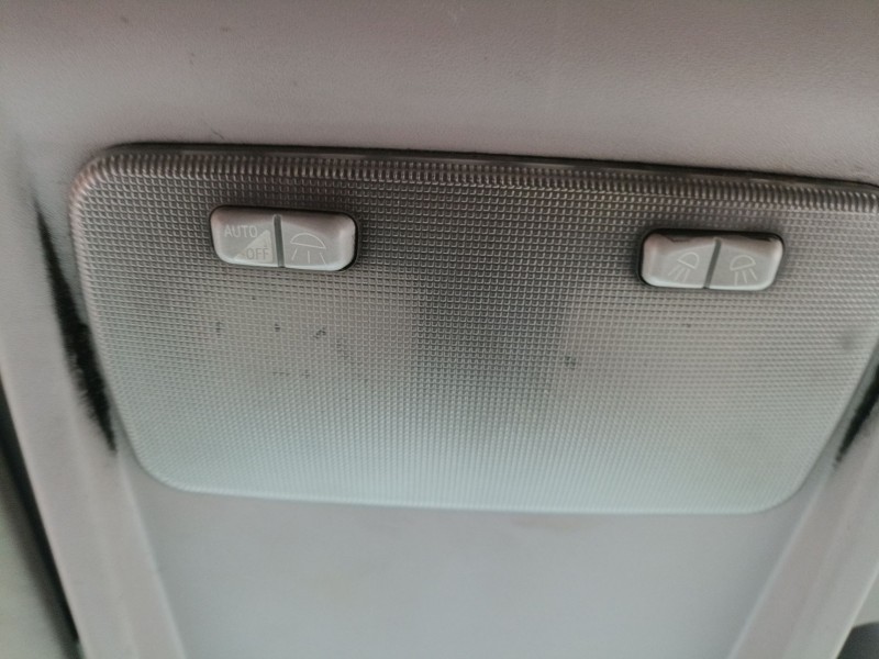 Recambio de luz interior para peugeot boxer furgoneta 2.2 hdi 120 referencia OEM IAM   