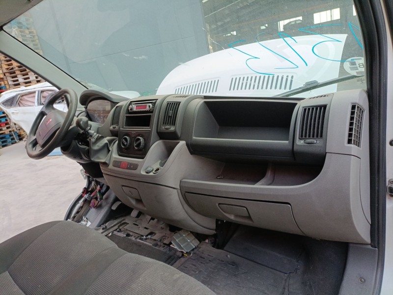 Recambio de salpicadero para peugeot boxer furgoneta 2.2 hdi 120 referencia OEM IAM   