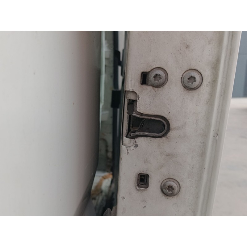 Recambio de cerradura puerta trasera derecha para peugeot boxer furgoneta 2.2 hdi 120 referencia OEM IAM   