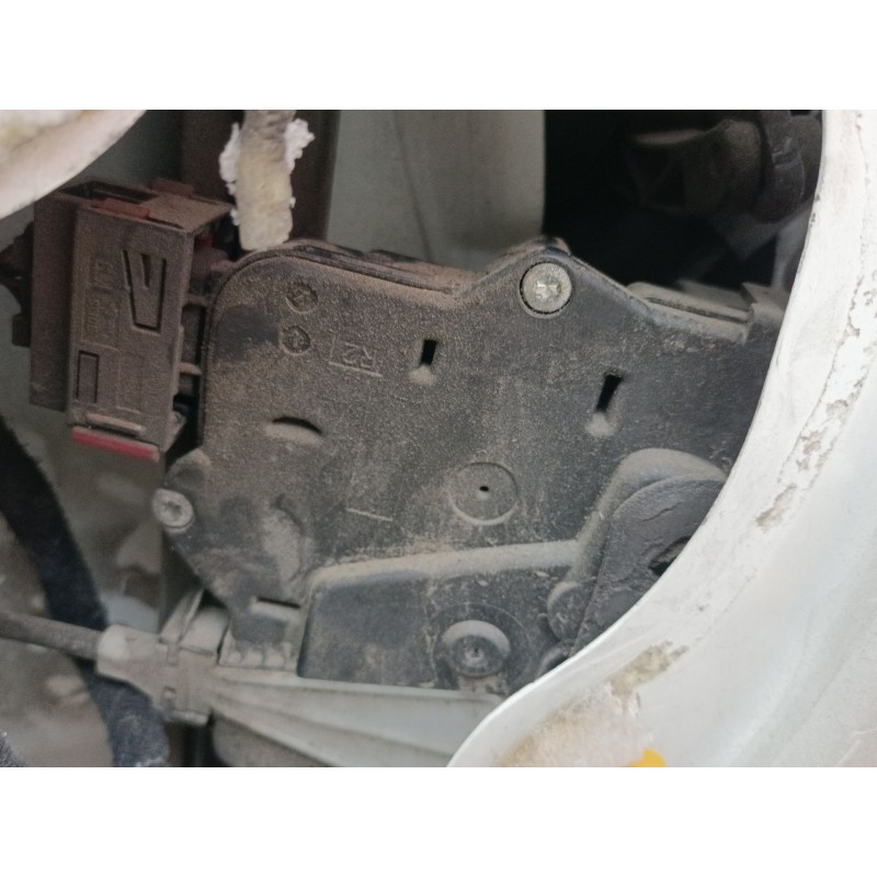 Recambio de cerradura puerta delantera derecha para peugeot boxer furgoneta 2.2 hdi 120 referencia OEM IAM   