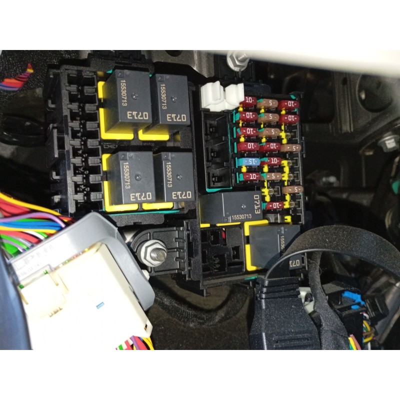 Recambio de caja reles / fusibles para maxus deliver 9 furgoneta 2.0 d (sv63c) referencia OEM IAM   