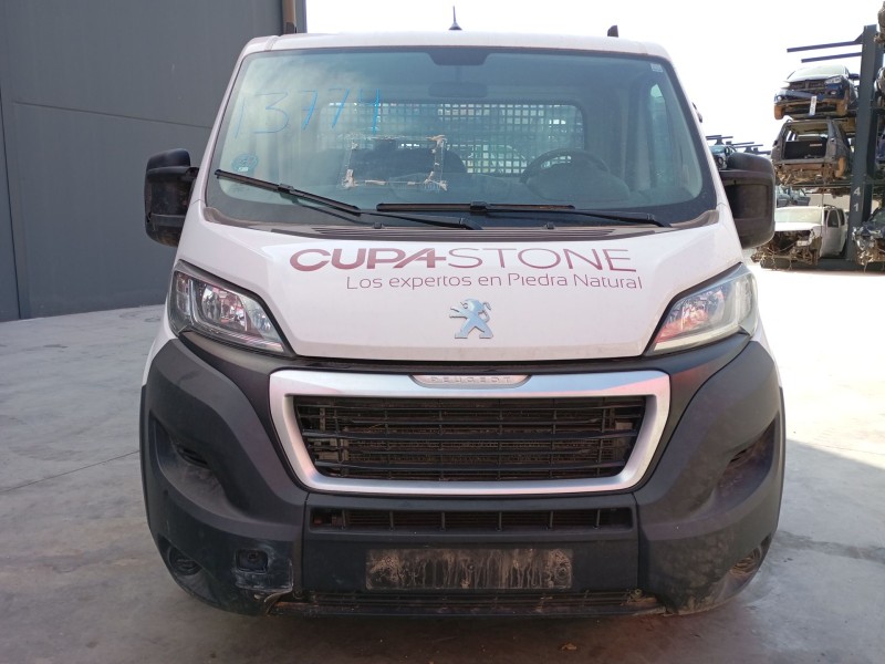 peugeot boxer caja/chasis del año 2023