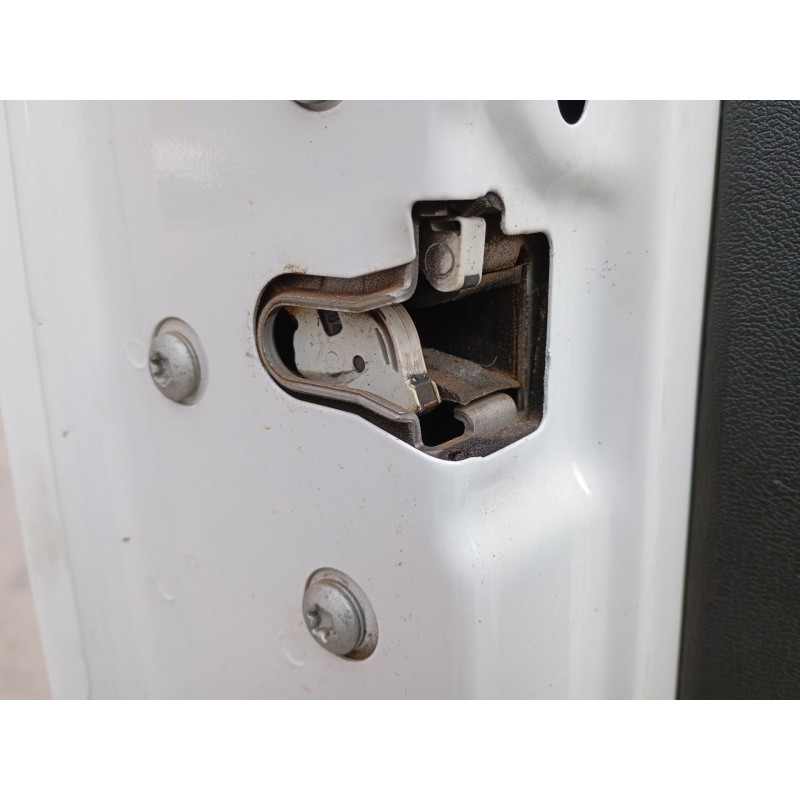 Recambio de cerradura puerta delantera izquierda para peugeot boxer caja/chasis 2.2 bluehdi 140 referencia OEM IAM   