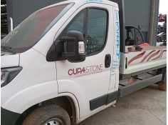 Recambio de puerta delantera izquierda para peugeot boxer caja/chasis 2.2 bluehdi 140 referencia OEM IAM    2