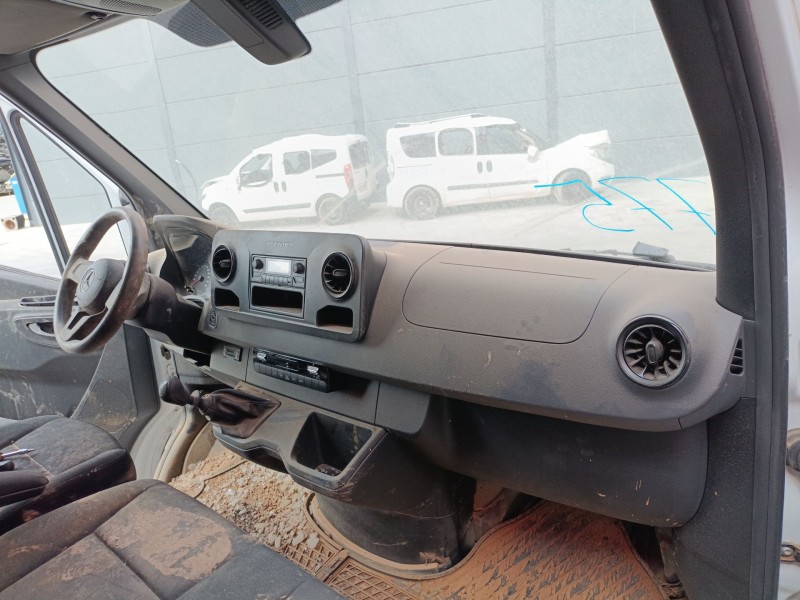 Recambio de salpicadero para mercedes-benz sprinter 3,5-t furgoneta (b907, b910) electric (910.633) referencia OEM IAM   