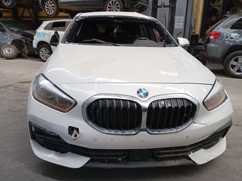 bmw 1 (f40) del año 2020