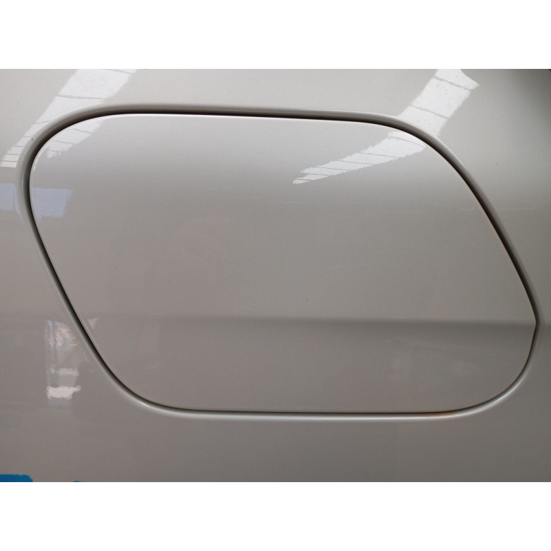 Recambio de tapa exterior combustible para bmw 1 (f40) 118 d referencia OEM IAM   