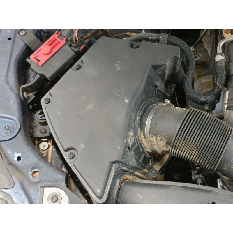 Recambio de filtro aire para audi a5 sportback (f5a, f5f) 1.4 tfsi referencia OEM IAM   