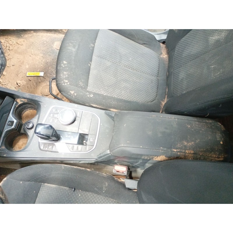 Recambio de consola central para bmw 1 (f40) 118 d referencia OEM IAM   