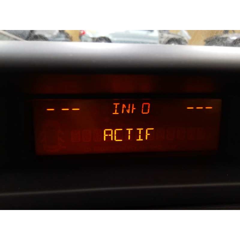 Recambio de pantalla multifuncion para citroen c3 picasso sx referencia OEM IAM   