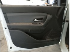 GUARNECIDO PUERTA DELANTERA IZQUIERDA 