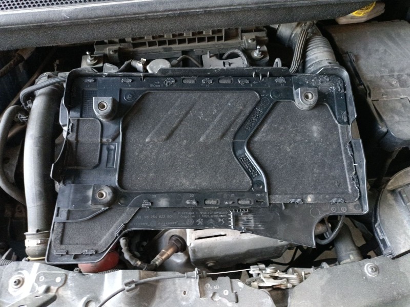 Recambio de tapa motor para opel crossland x / crossland (p17, p2qo) 1.2 (75) referencia OEM IAM   