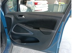 GUARNECIDO PUERTA DELANTERA DERECHA 