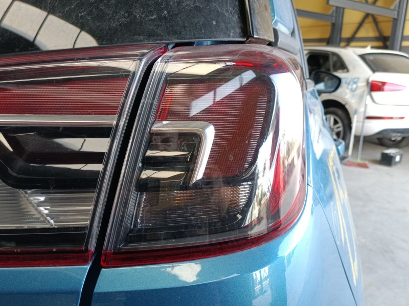 Recambio de piloto trasero derecho para opel crossland x / crossland (p17, p2qo) 1.2 (75) referencia OEM IAM   