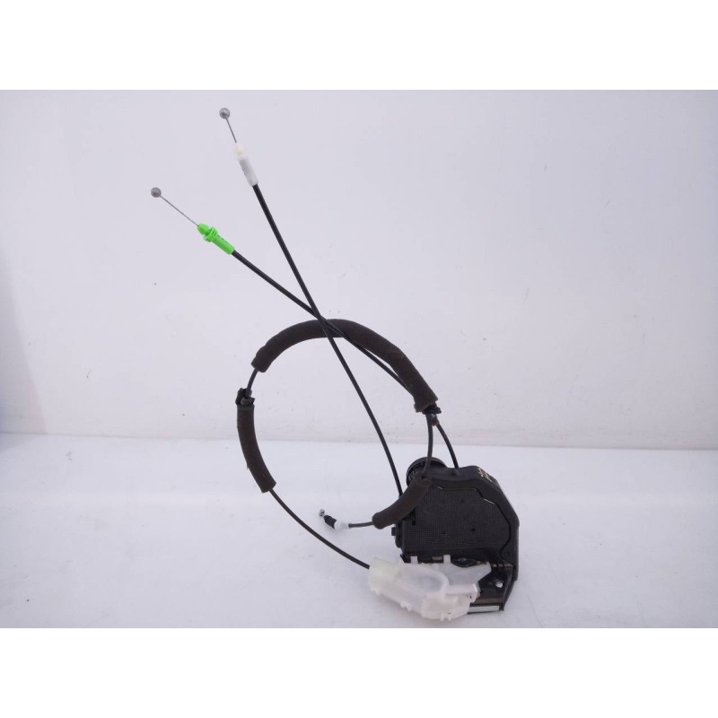 Recambio de cerradura puerta trasera izquierda para toyota c-hr hybrid dynamic referencia OEM IAM 11020058  