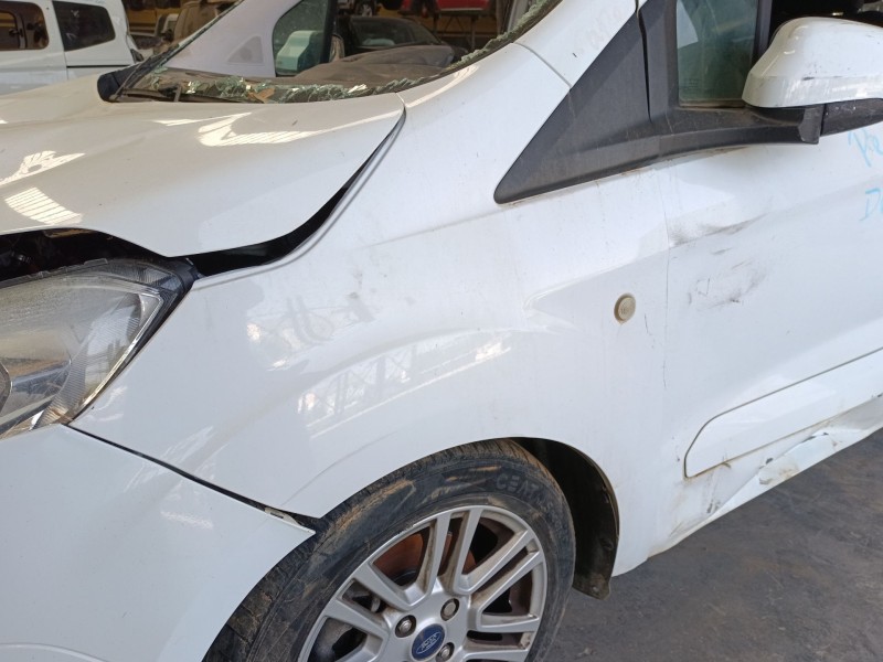 Recambio de aleta delantera izquierda para ford tourneo courier b460 monospace 1.5 tdci referencia OEM IAM   