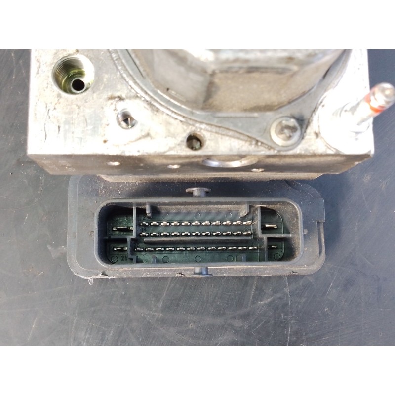 Recambio de abs para toyota auris (_e18_) 1.4 d-4d (nde180_) referencia OEM IAM   
