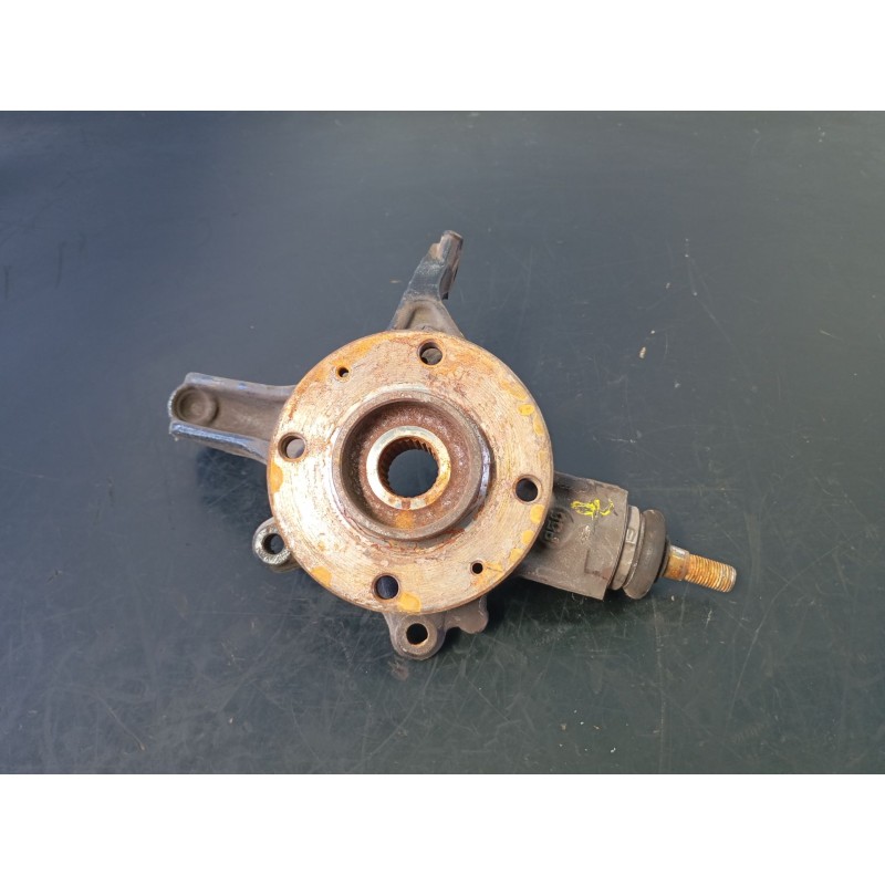 Recambio de mangueta delantera izquierda para peugeot partner tepee 1.6 bluehdi 100 referencia OEM IAM   