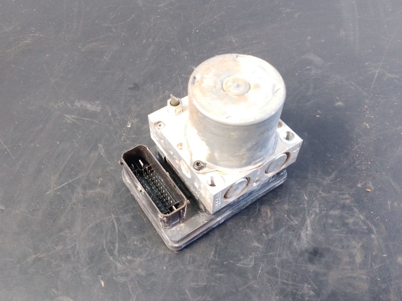 Recambio de abs para ssangyong tivoli crystal referencia OEM IAM 4892035600  