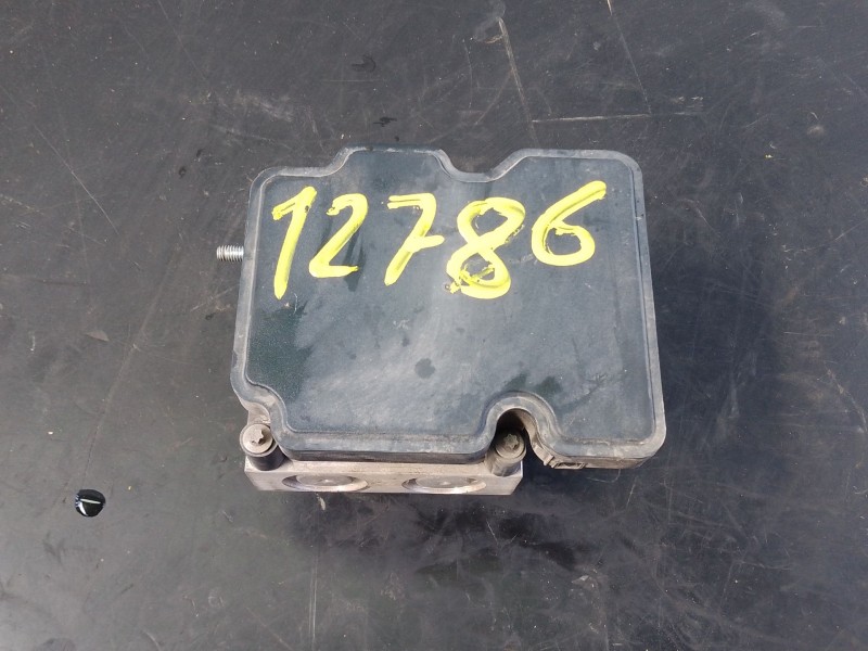 Recambio de abs para dacia duster ambience 4x2 referencia OEM IAM 476606440R  