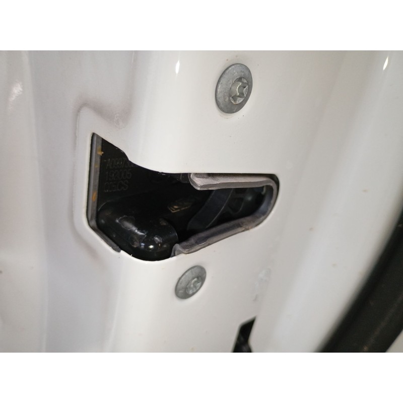 Recambio de cerradura puerta delantera derecha para mercedes-benz glb (x247) glb 250 4-matic (247.647) referencia OEM IAM   