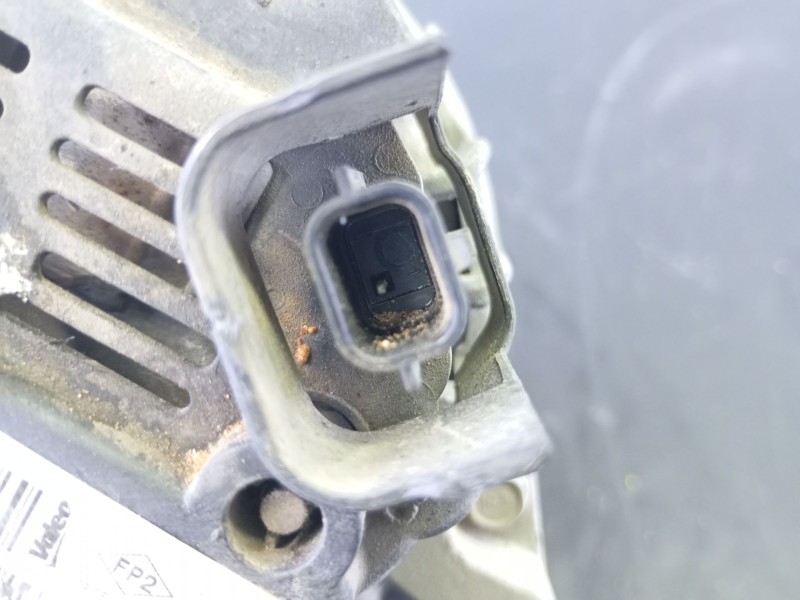 Recambio de alternador para dacia duster ambience 4x2 referencia OEM IAM 231007281R FG15T057 