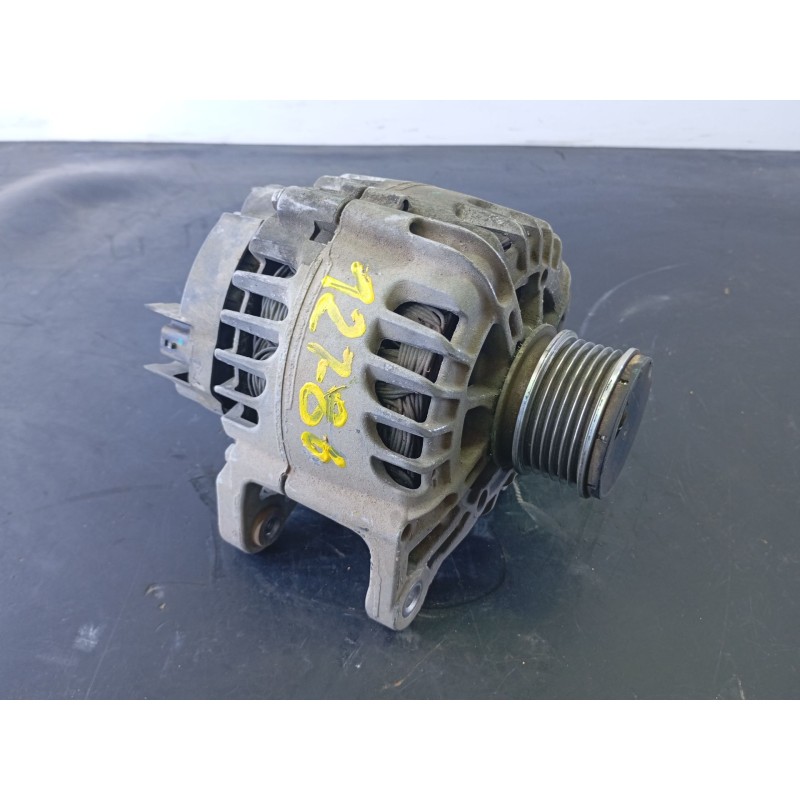 Recambio de alternador para dacia duster ambience 4x2 referencia OEM IAM 231007281R FG15T057 
