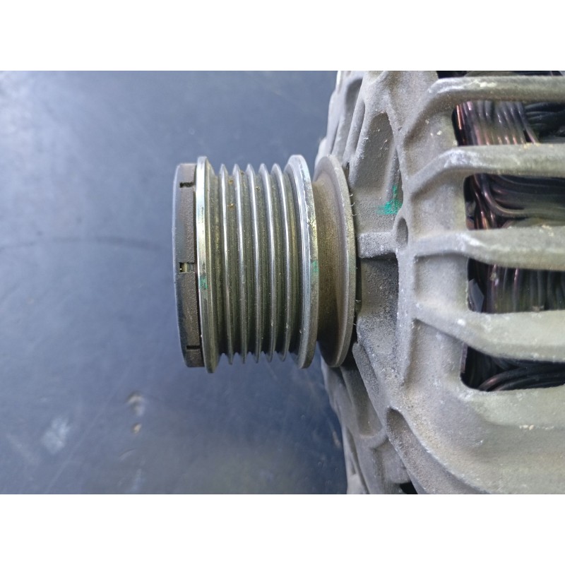 Recambio de alternador para dacia duster ambience 4x2 referencia OEM IAM 231007281R FG15T057 