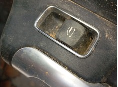 MANDO ELEVALUNAS DELANTERO DERECHO 