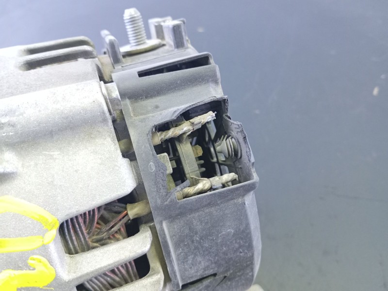 Recambio de alternador para bmw x1 (e84) sdrive 18 d referencia OEM IAM   