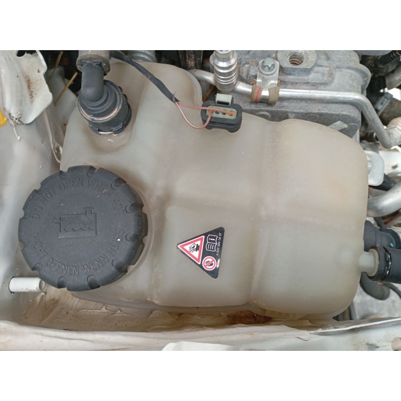 Recambio de deposito expansion para mercedes-benz glb (x247) glb 250 4-matic (247.647) referencia OEM IAM   