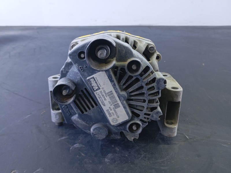 Recambio de alternador para fiat punto (evo) (199) 1.3 16v jtd cat referencia OEM IAM B86846823547 607035604 