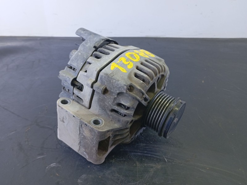 Recambio de alternador para fiat punto (evo) (199) 1.3 16v jtd cat referencia OEM IAM B86846823547 607035604 