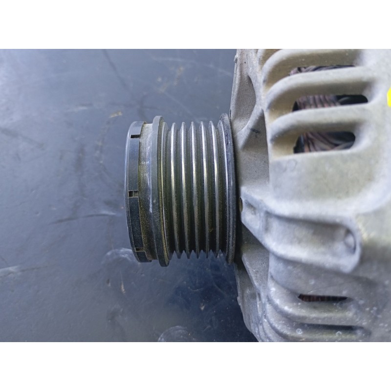 Recambio de alternador para fiat punto (evo) (199) 1.3 16v jtd cat referencia OEM IAM B86846823547 607035604 
