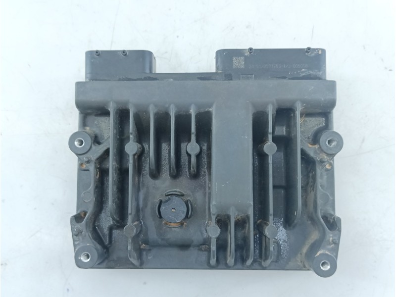 Recambio de centralita motor uce para lexus ux (_aa1_,_ah1_,_ma1_) 300h (mzaa10) referencia OEM IAM 8966176370 2831002130 