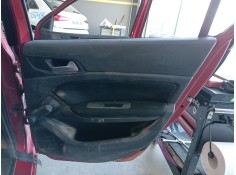 GUARNECIDO PUERTA TRASERA DERECHA 