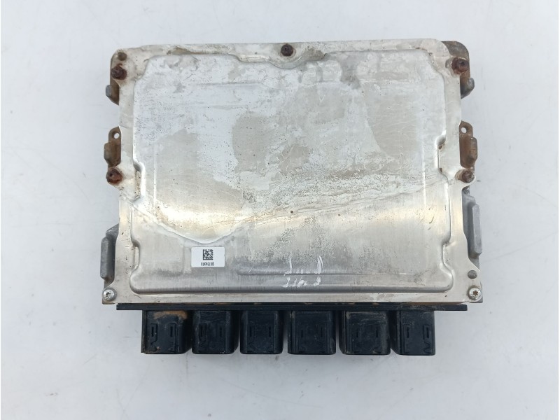 Recambio de centralita motor uce para bmw 1 (f40) 118 d referencia OEM IAM 5A2A68401 0281039024 