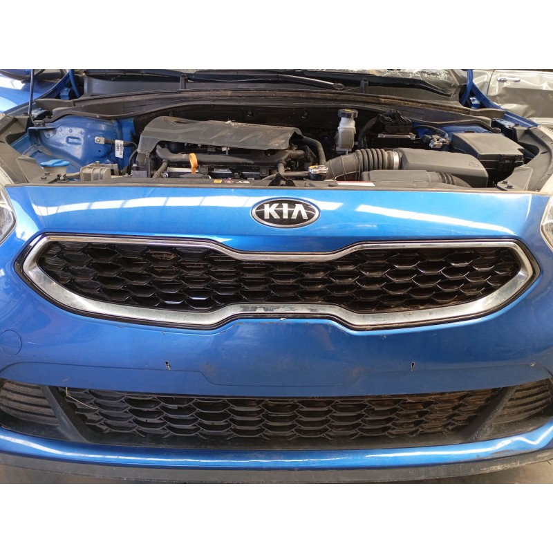 Recambio de rejilla delantera para kia cee´d (jd) 1.4 mpi referencia OEM IAM   