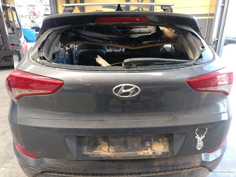 Recambio de porton trasero para hyundai tucson (tl, tle) 1.7 crdi referencia OEM IAM   