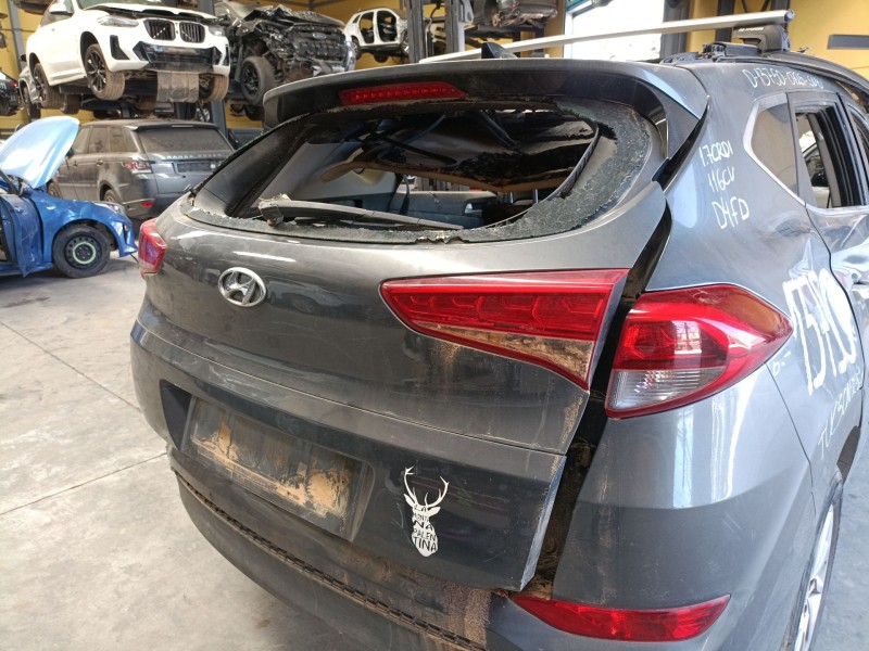 Recambio de porton trasero para hyundai tucson (tl, tle) 1.7 crdi referencia OEM IAM   