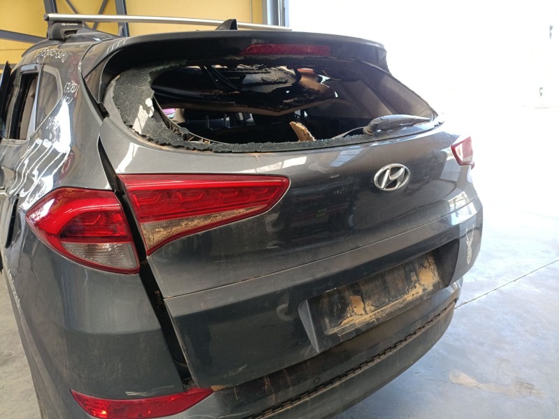 Recambio de porton trasero para hyundai tucson (tl, tle) 1.7 crdi referencia OEM IAM   