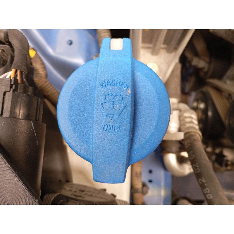 Recambio de deposito limpia para kia cee´d (jd) 1.4 mpi referencia OEM IAM   