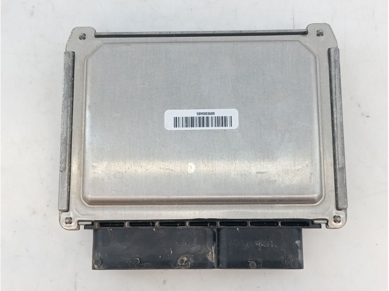 Recambio de centralita motor uce para skoda kamiq (nw4) 1.0 tsi referencia OEM IAM 05C907394D  