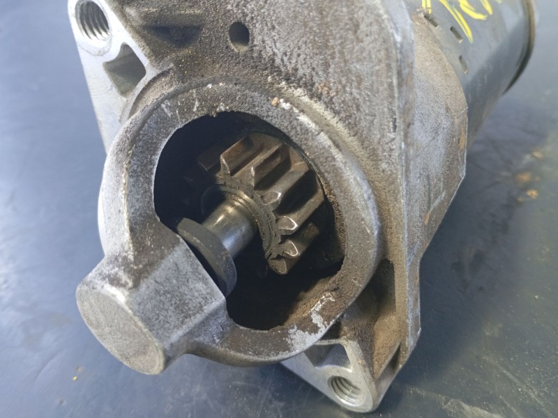 Recambio de motor arranque para dacia duster ambience 4x2 referencia OEM IAM   