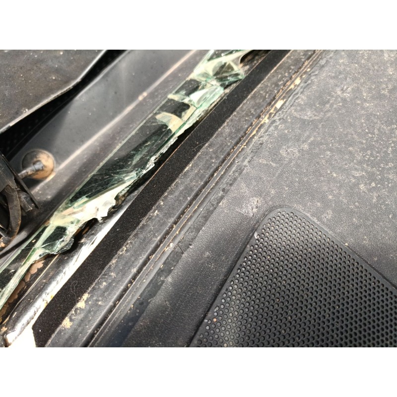 Recambio de salpicadero para citroën c4 cactus 1.6 bluehdi 100 referencia OEM IAM   