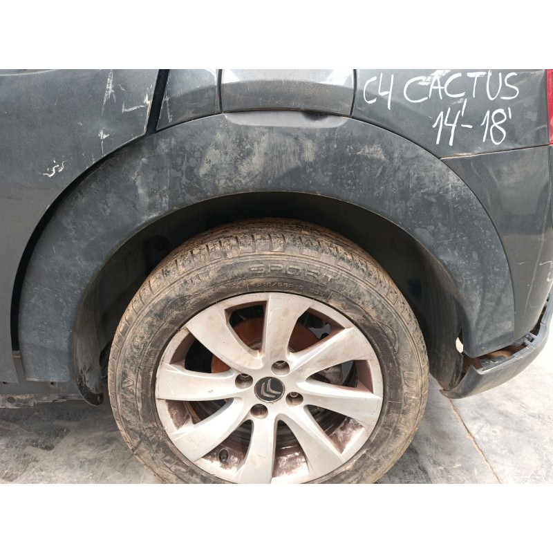 Recambio de aletin trasero izquierdo para citroën c4 cactus 1.6 bluehdi 100 referencia OEM IAM   